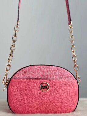 Michael Kors MK Jet Set Glam Tea Rose 
Leather Oval Crossbody Handbag MINT!